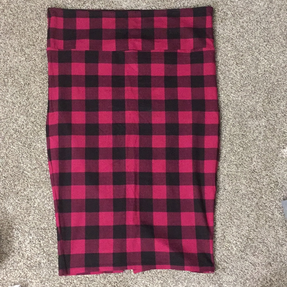 Berry black checkered pencil skirt plus size